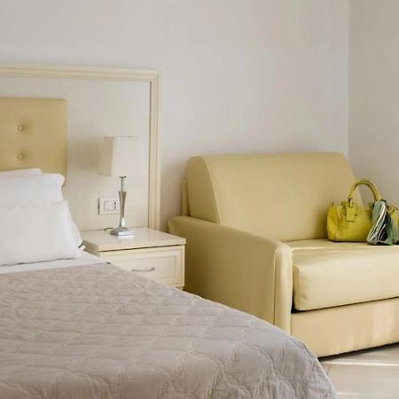 Residence Suite Smeraldo リッチョーネ エクステリア 写真