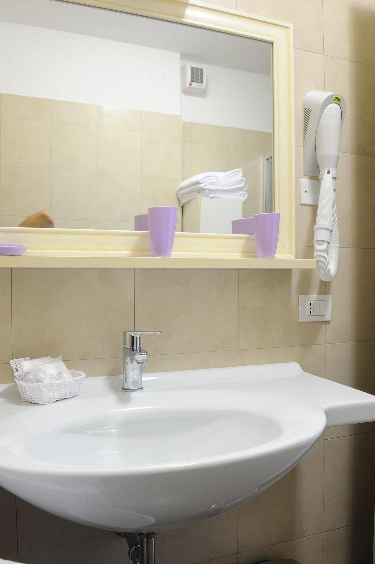 Residence Suite Smeraldo リッチョーネ エクステリア 写真