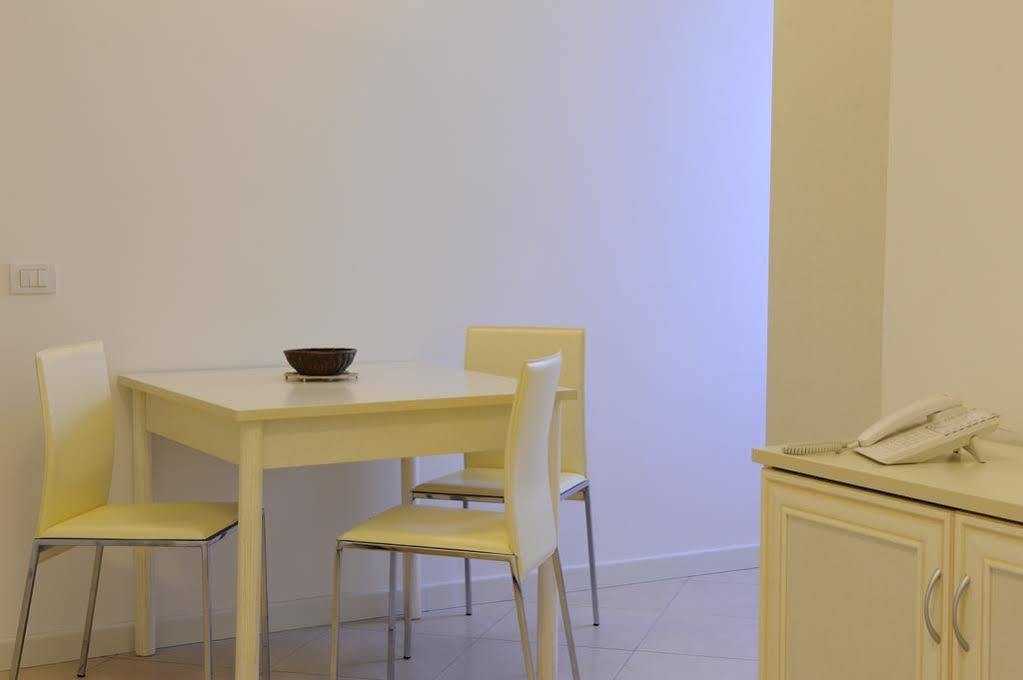 Residence Suite Smeraldo リッチョーネ エクステリア 写真