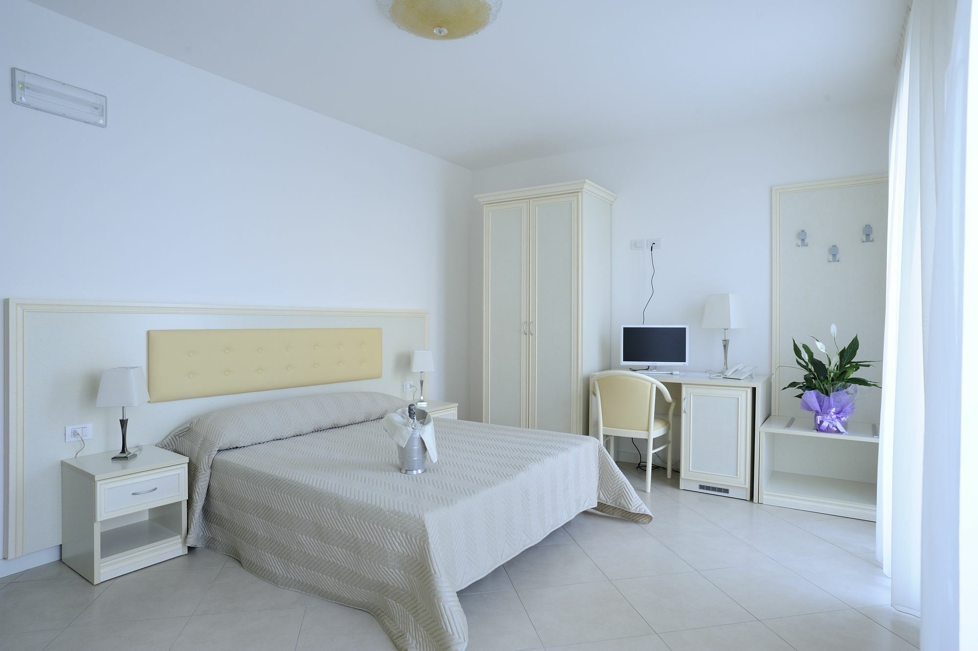 Residence Suite Smeraldo リッチョーネ エクステリア 写真
